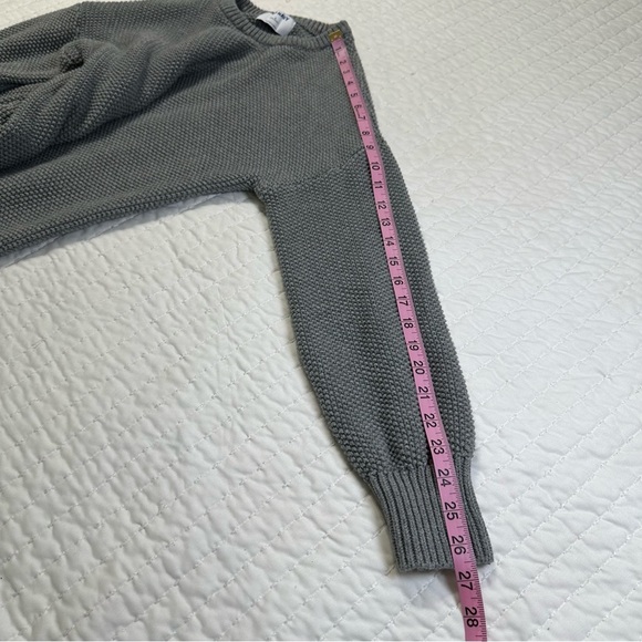 Old Navy Heather Gray Knit Sweatshirt - Picture 12 of 12